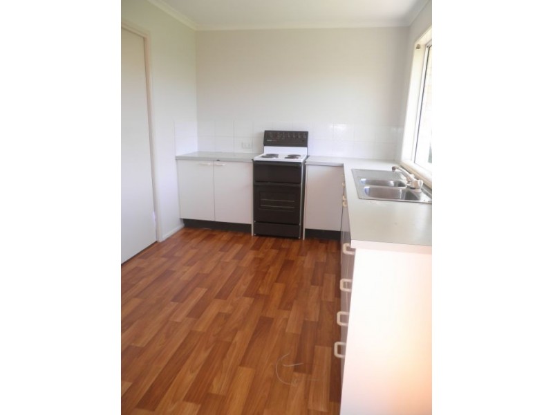 1 Tekam Crescent, Tanah Merah QLD 4128