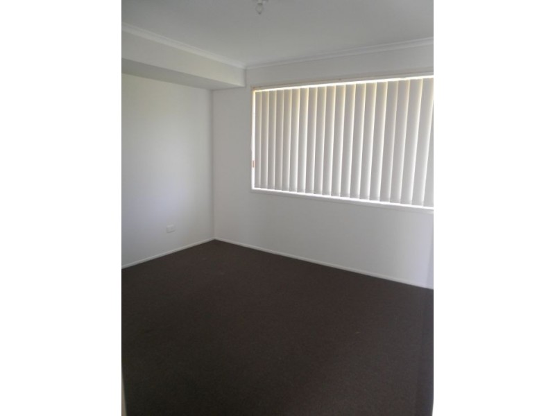 1 Tekam Crescent, Tanah Merah QLD 4128