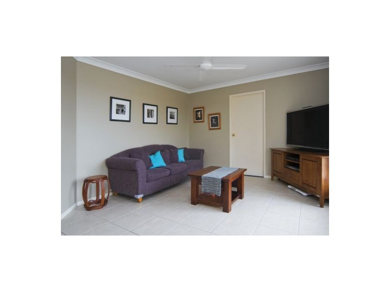9 Samia Ct, Regents Park QLD 4118