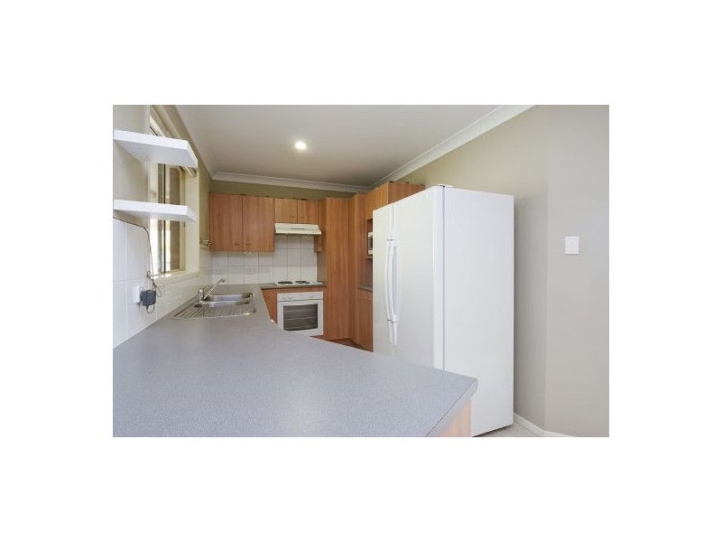 9 Samia Ct, Regents Park QLD 4118