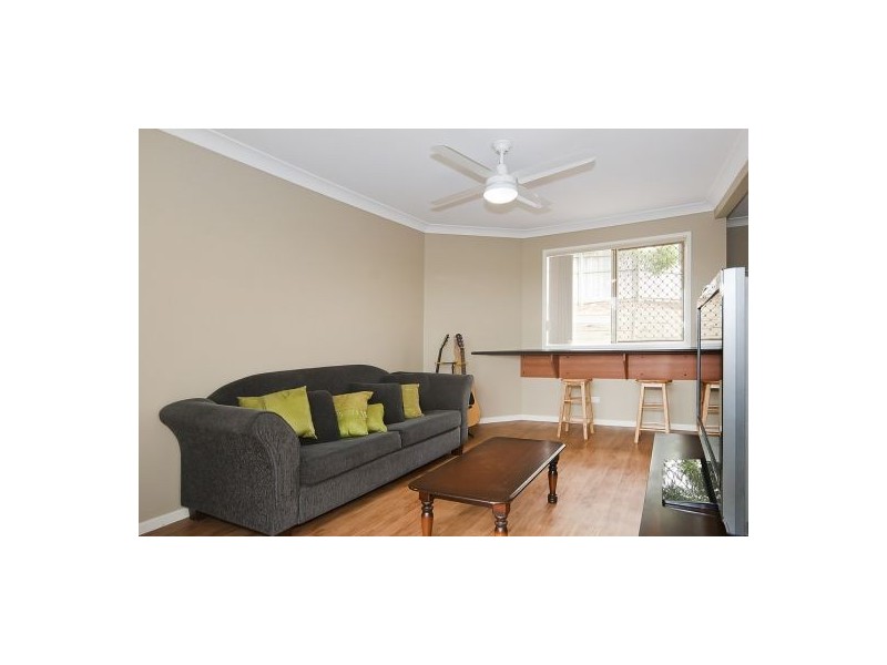 9 Samia Ct, Regents Park QLD 4118