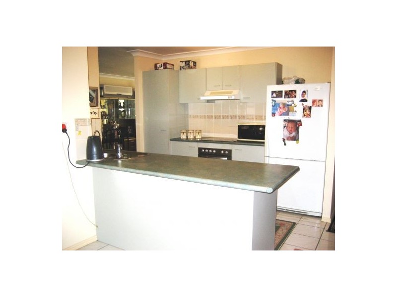 10 Oakwood Dr, Waterford West QLD 4133
