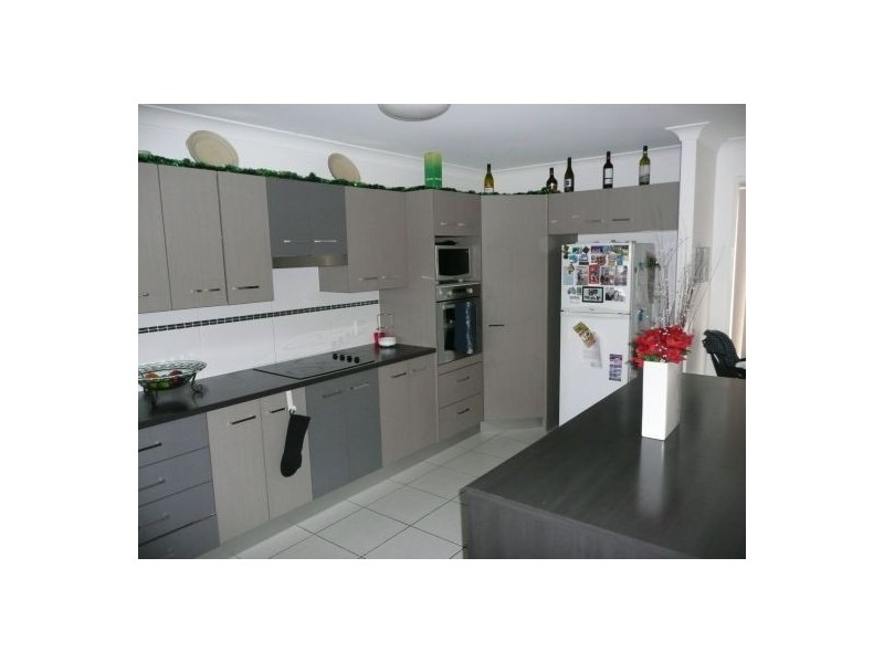 46 Goongarrie Crescent, Parkinson QLD 4115