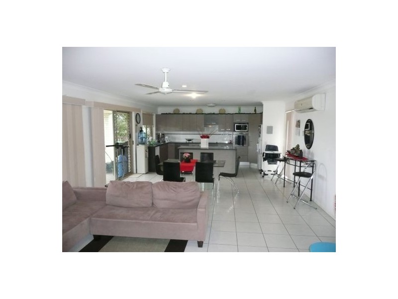 46 Goongarrie Crescent, Parkinson QLD 4115