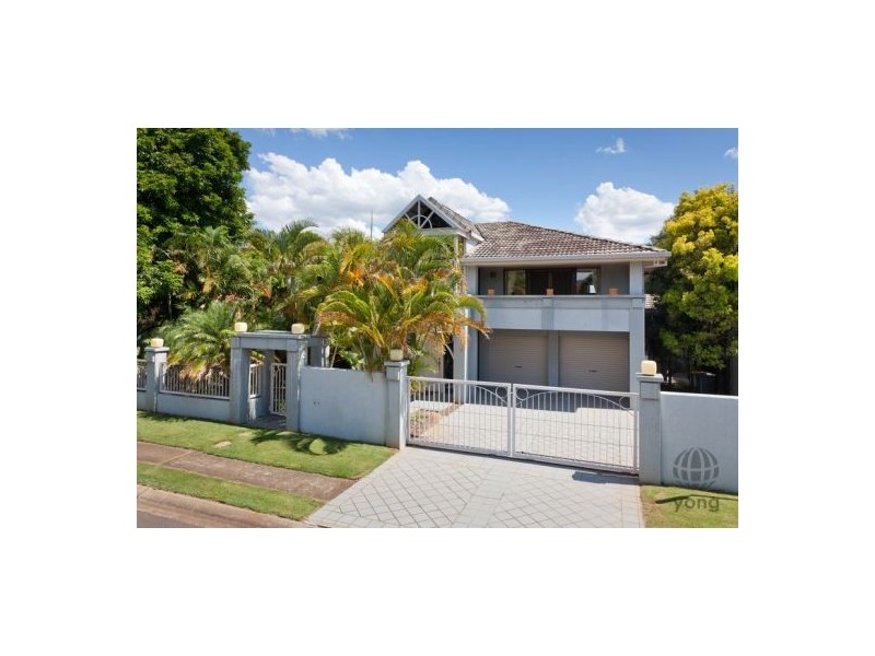 16 Angophora Street, Robertson QLD 4109