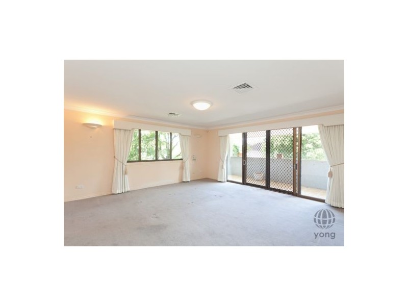 16 Angophora Street, Robertson QLD 4109