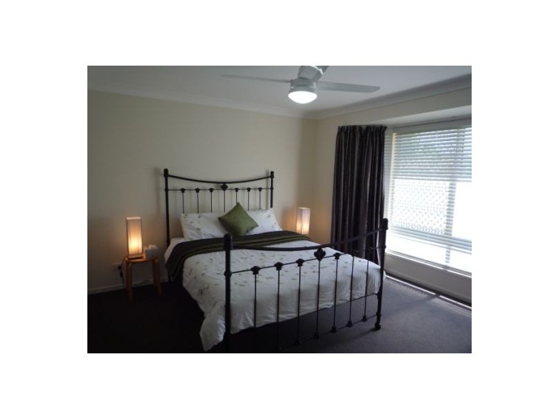 Stretton QLD 4116
