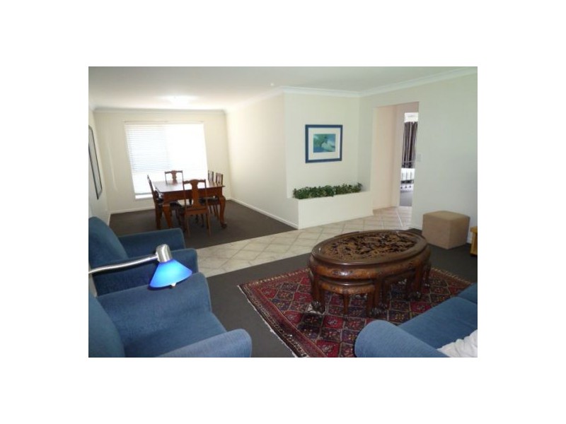 Stretton QLD 4116