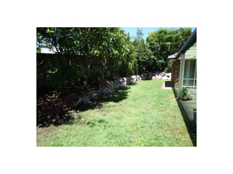 Stretton QLD 4116