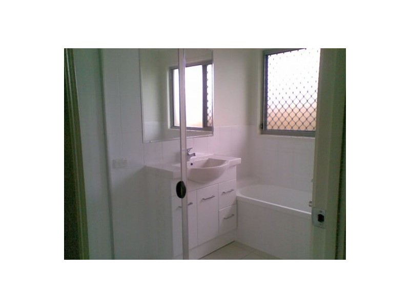 9 Serenity Ct, Crestmead QLD 4132