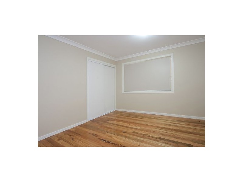 6 Denver Grove, Regents Park QLD 4118