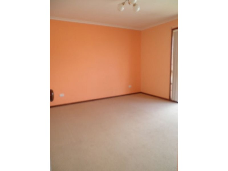 194 Emerald Drive, Regents Park QLD 4118