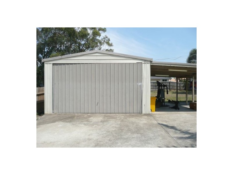 194 Emerald Drive, Regents Park QLD 4118