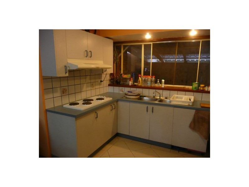 194 Emerald Drive, Regents Park QLD 4118