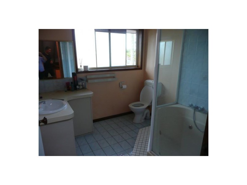 194 Emerald Drive, Regents Park QLD 4118