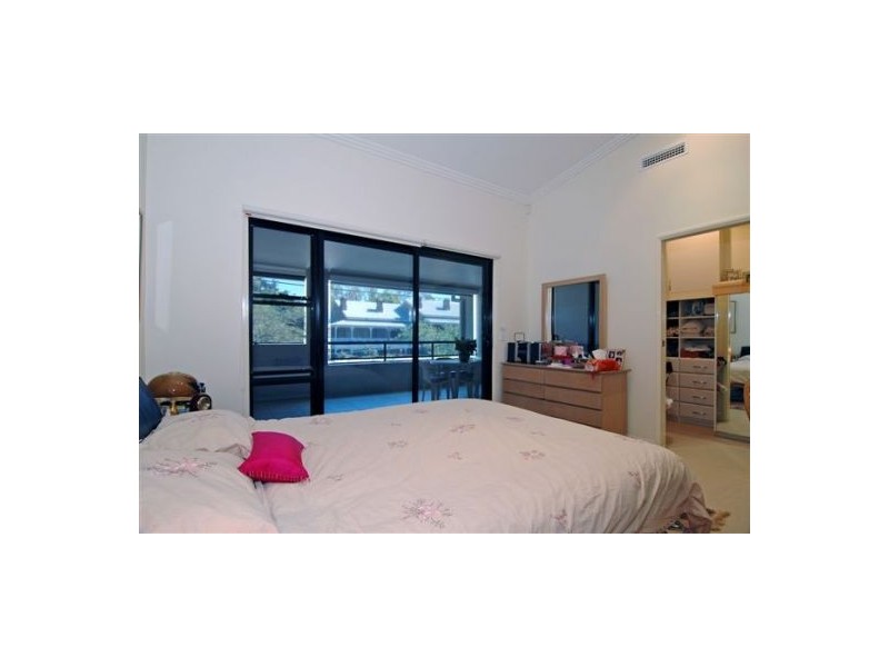 38 Foxton Street, Indooroopilly QLD 4068