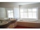 25A. Parnassus St, Robertson QLD 4109