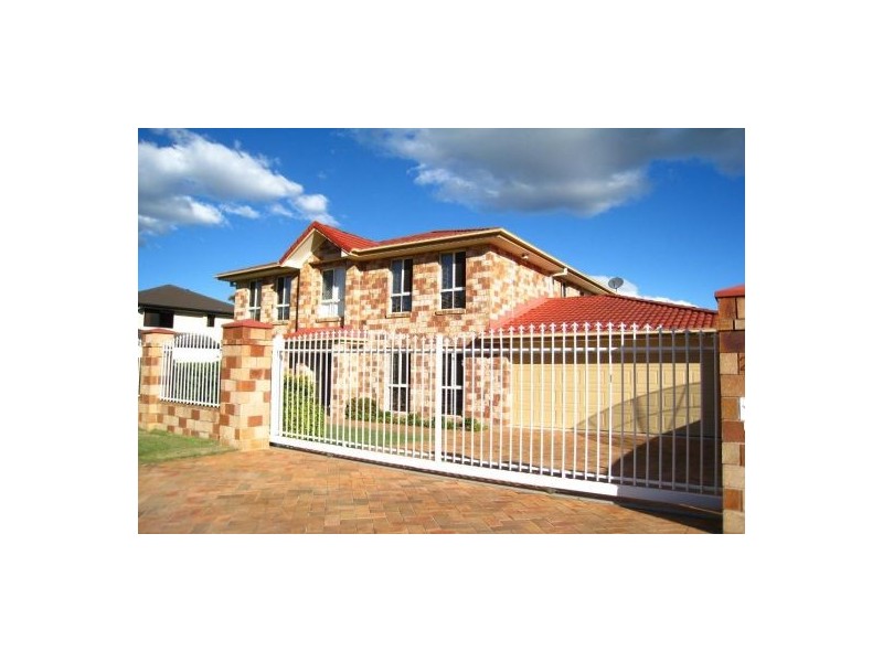 25A. Parnassus St, Robertson QLD 4109