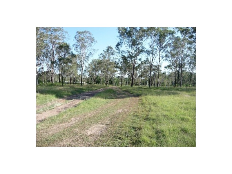 27 Taylors Rd, Walloon QLD 4306