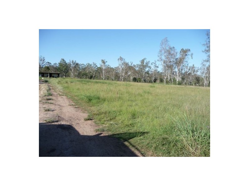 27 Taylors Rd, Walloon QLD 4306