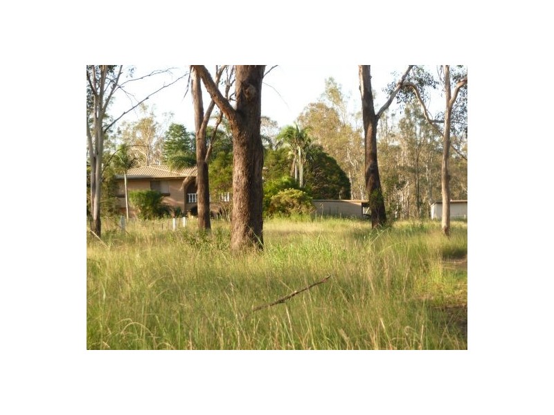 27 Taylors Rd, Walloon QLD 4306