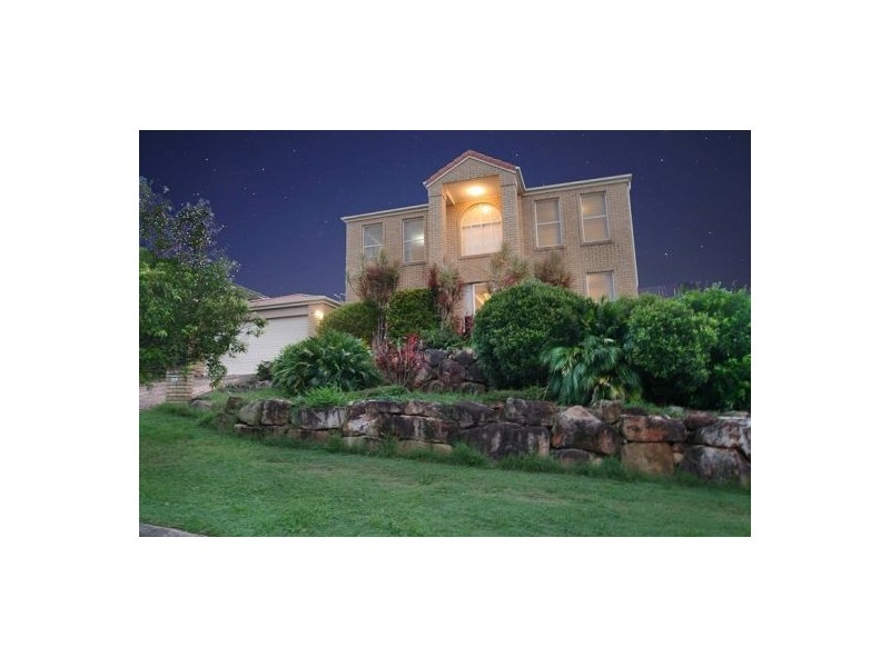 8 Paddington Cr, Stretton QLD 4116