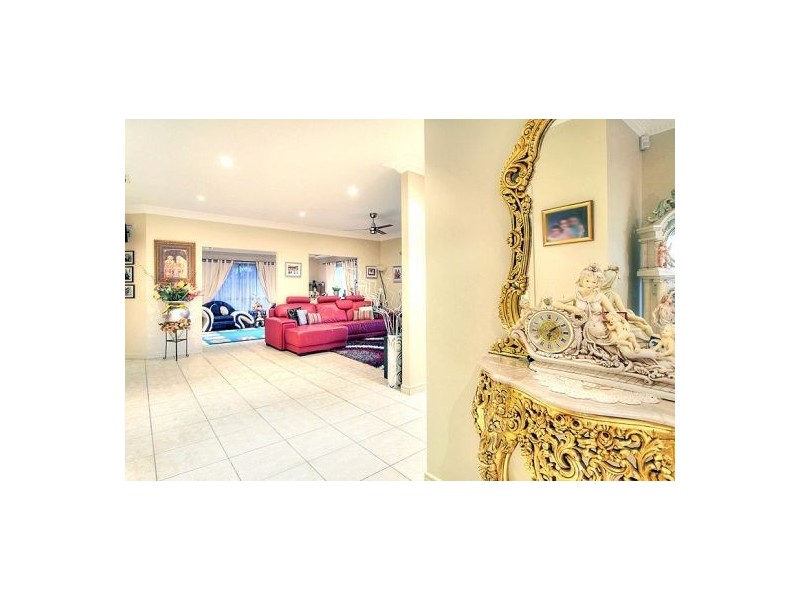 33 Cassia Pl, Stretton QLD 4116