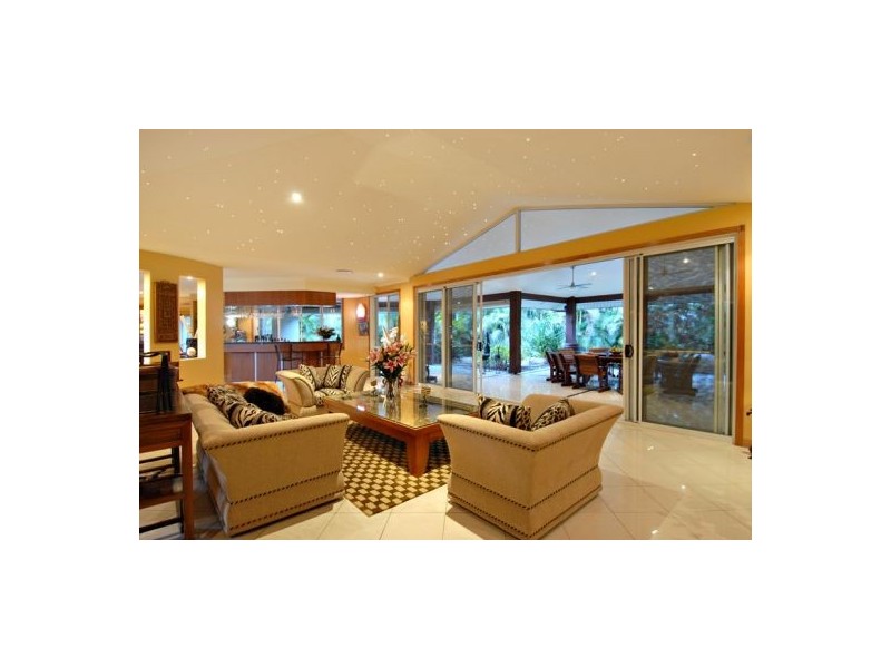 41 Peronne Pl, Brookfield QLD 4069