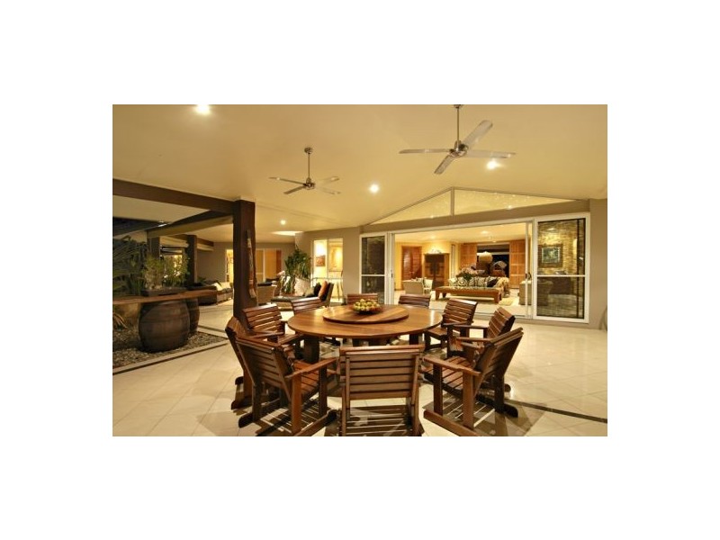 41 Peronne Pl, Brookfield QLD 4069