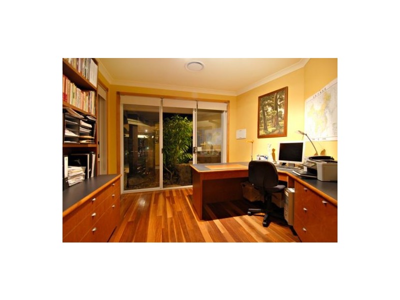 41 Peronne Pl, Brookfield QLD 4069