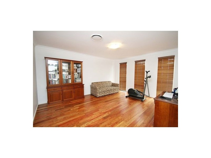 8 Langford Street, Eight Mile Plains QLD 4113