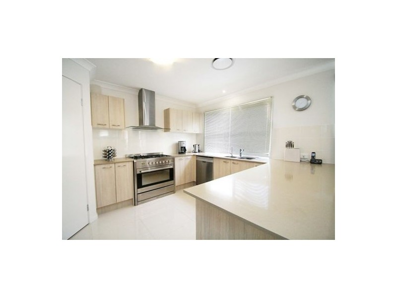 8 Langford Street, Eight Mile Plains QLD 4113