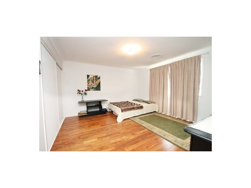 8 Langford Street, Eight Mile Plains QLD 4113