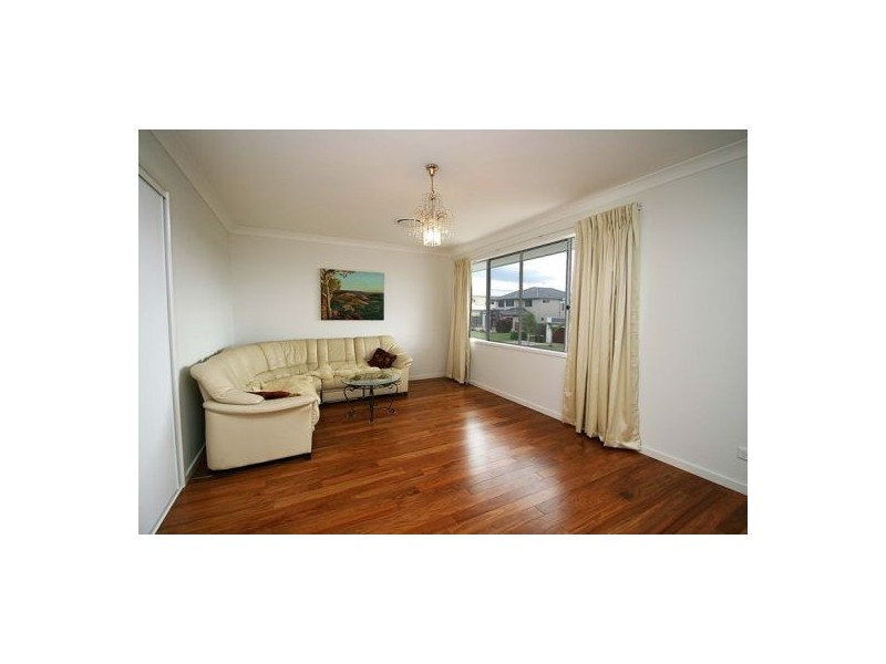 8 Langford Street, Eight Mile Plains QLD 4113