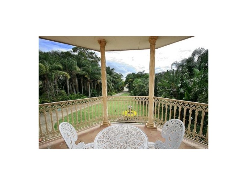 155 Green Rd, Park Ridge QLD 4125