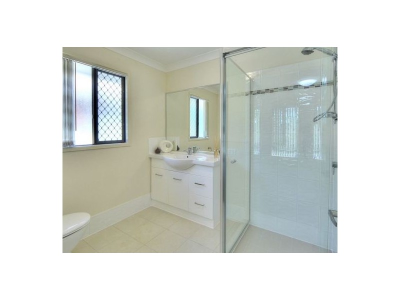 9 Grandchester St, Sunnybank Hills QLD 4109