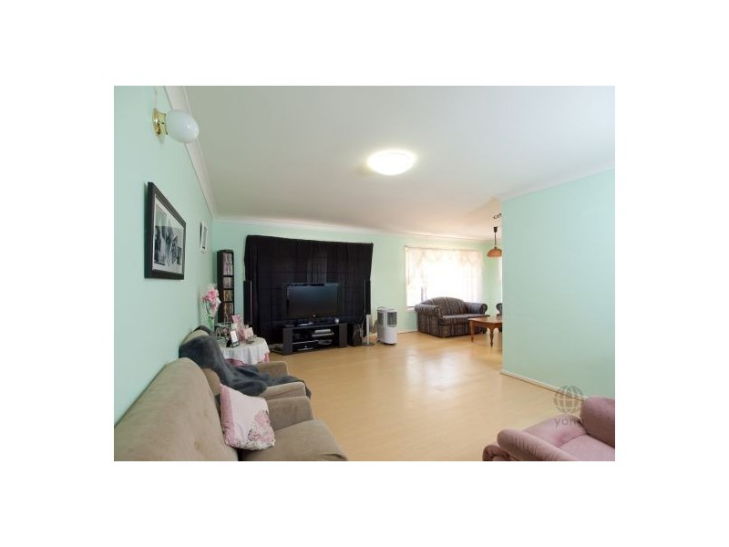 101 Crest Rd, Greenbank QLD 4124