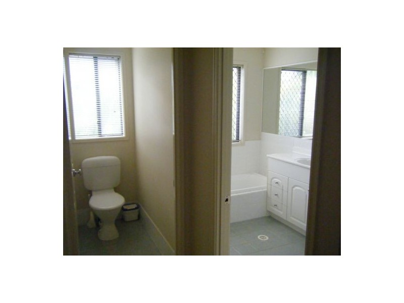 6 Regal Pl, Eight Mile Plains QLD 4113