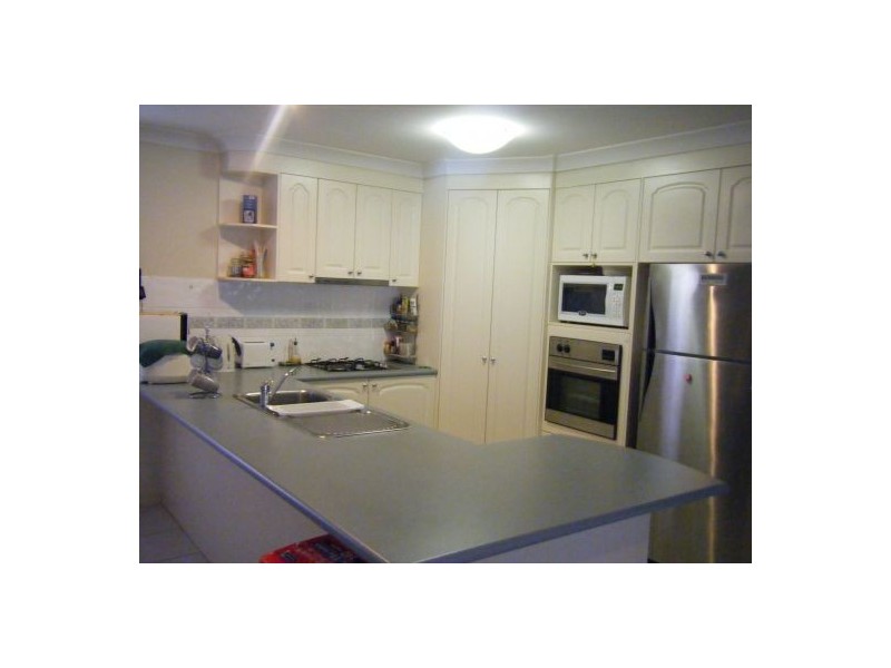 6 Regal Pl, Eight Mile Plains QLD 4113