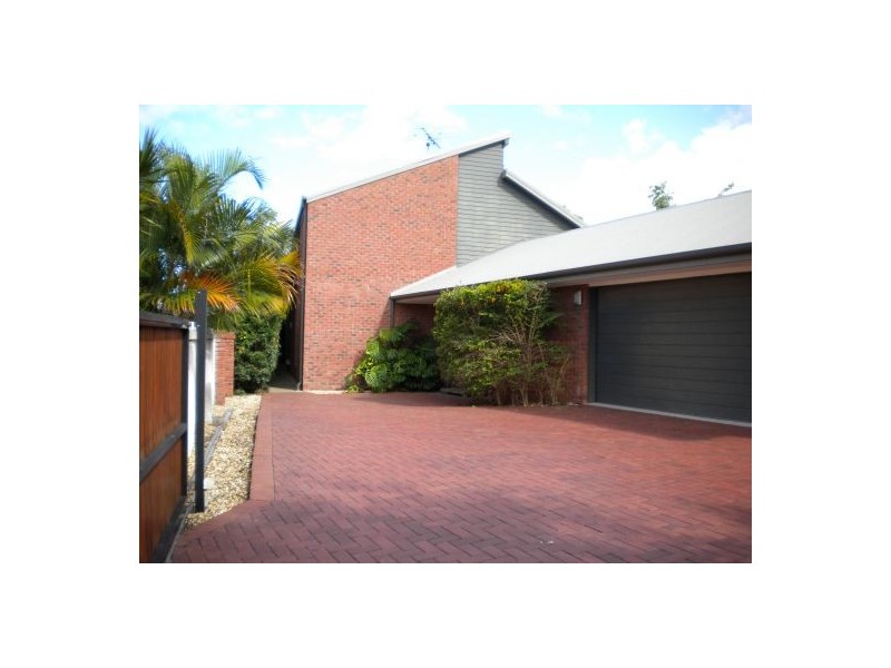 80 White Cedar Cct, Stretton QLD 4116