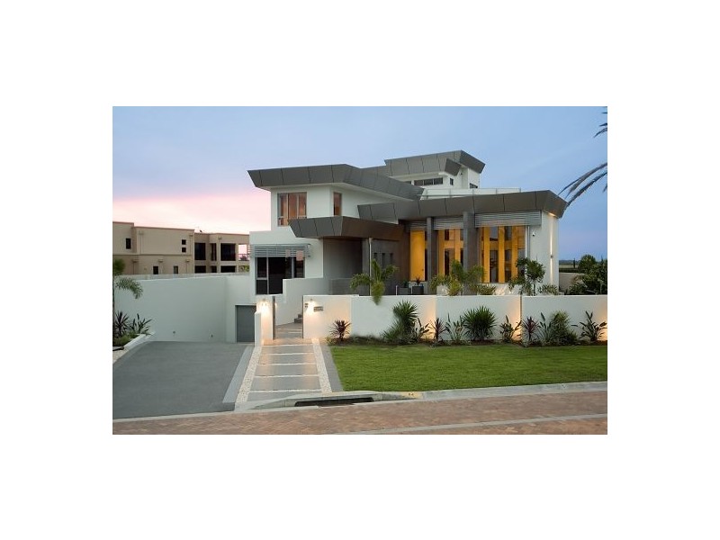 64 The Sovereign Miles, Paradise Point QLD 4216