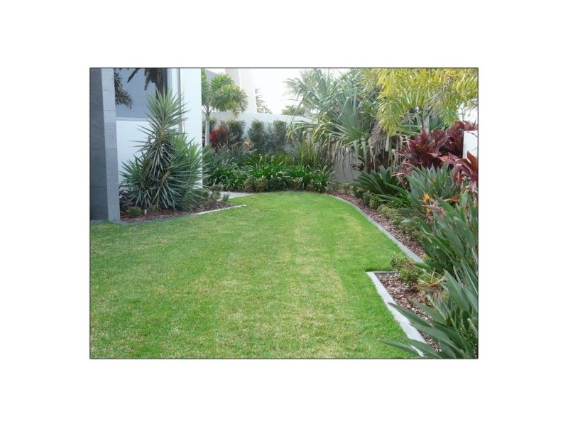 64 The Sovereign Miles, Paradise Point QLD 4216