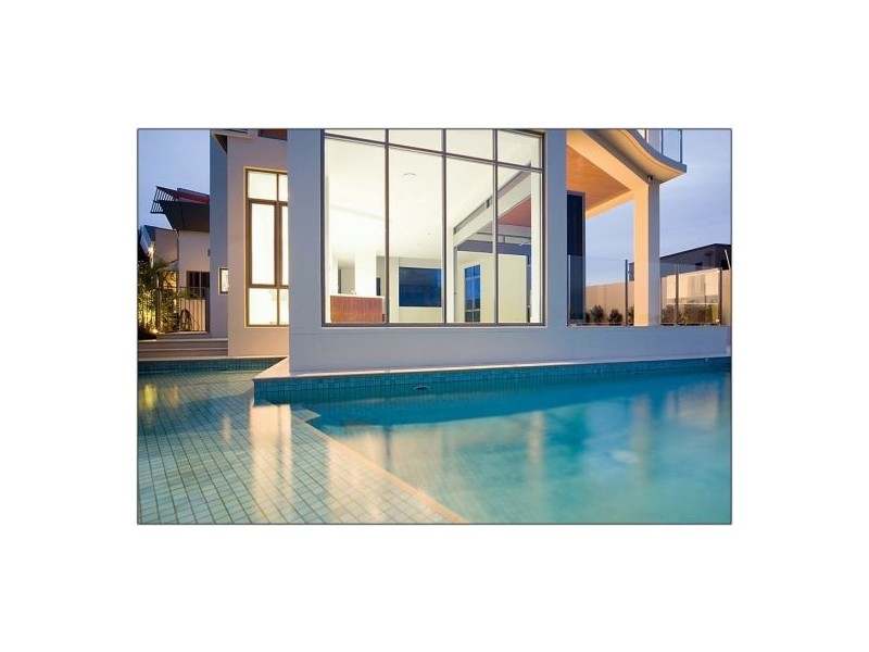 64 The Sovereign Miles, Paradise Point QLD 4216