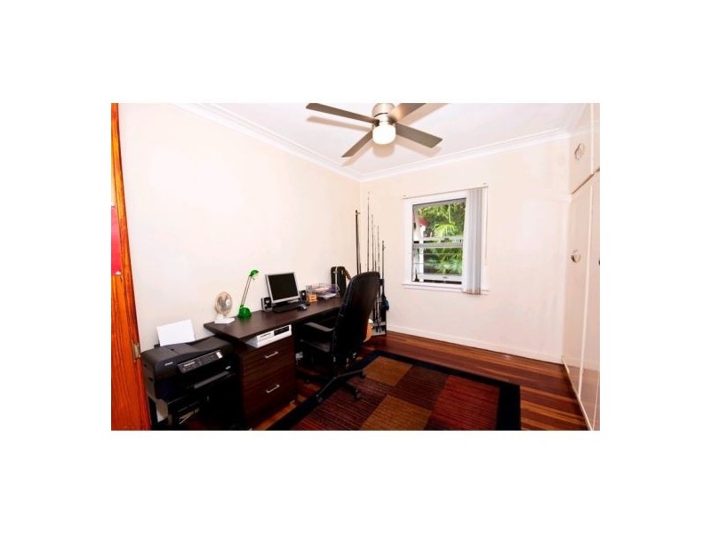 57 Central St, Labrador QLD 4215