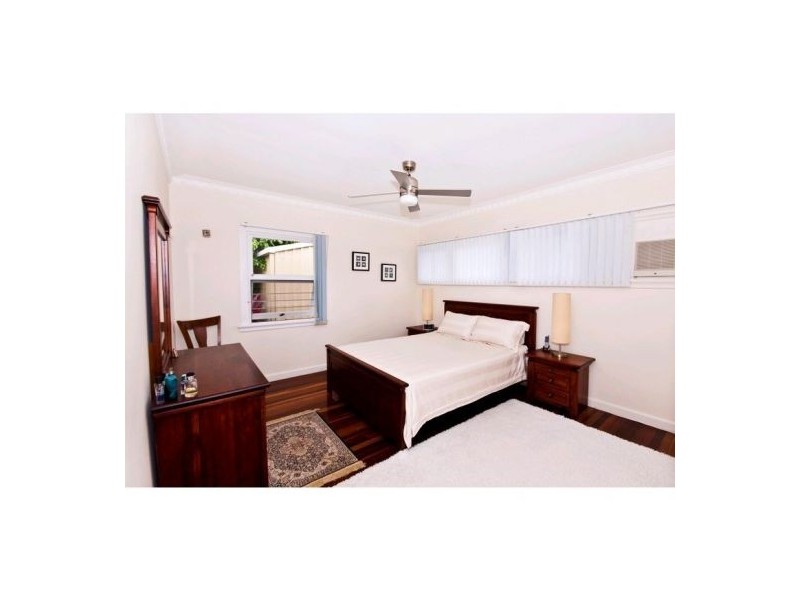 57 Central St, Labrador QLD 4215