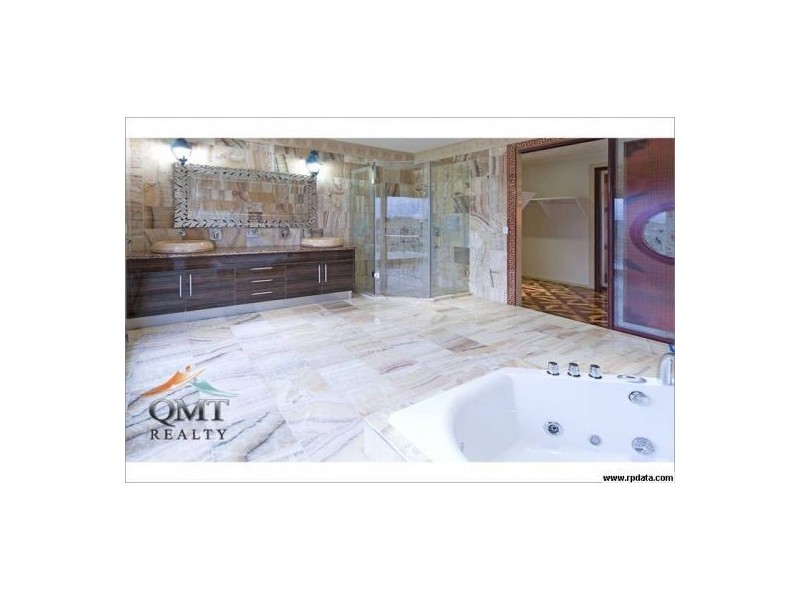 15 Beechwood Close, Stretton QLD 4116