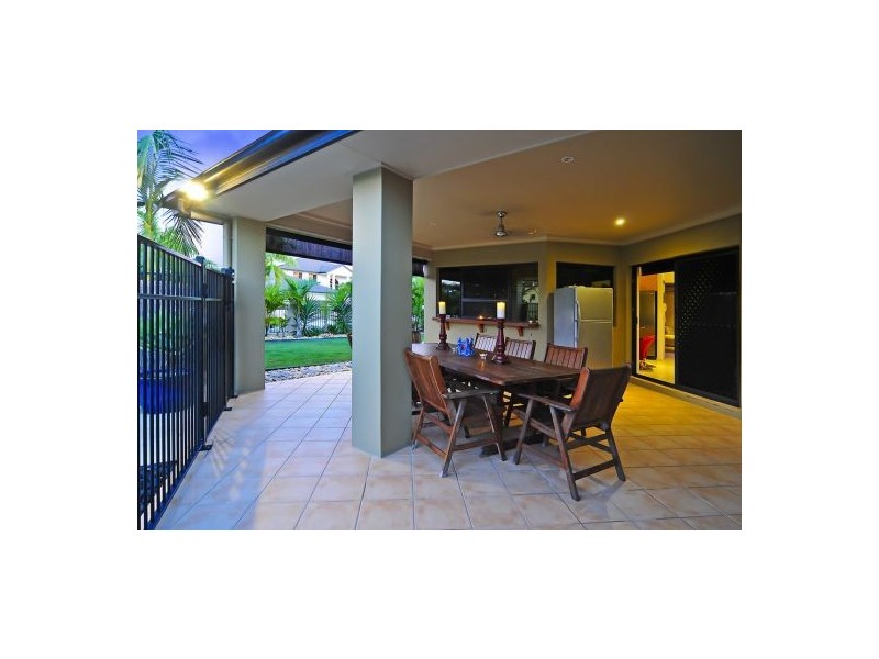 53 Juniper Cct, Stretton QLD 4116