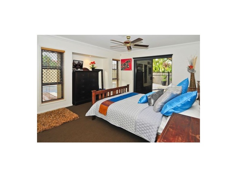 53 Juniper Cct, Stretton QLD 4116