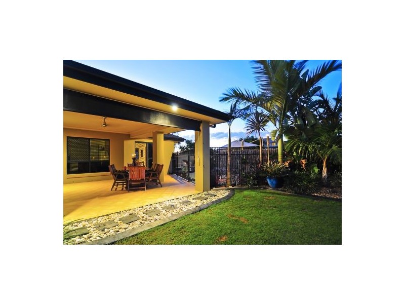 53 Juniper Cct, Stretton QLD 4116