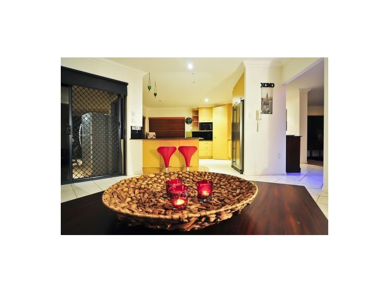 53 Juniper Cct, Stretton QLD 4116